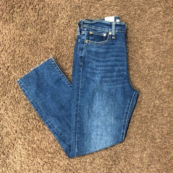 New Levi’s Queen of the Meadow Distressed High Waist Straight Leg Jeans For Wome - Picture 2 of 12